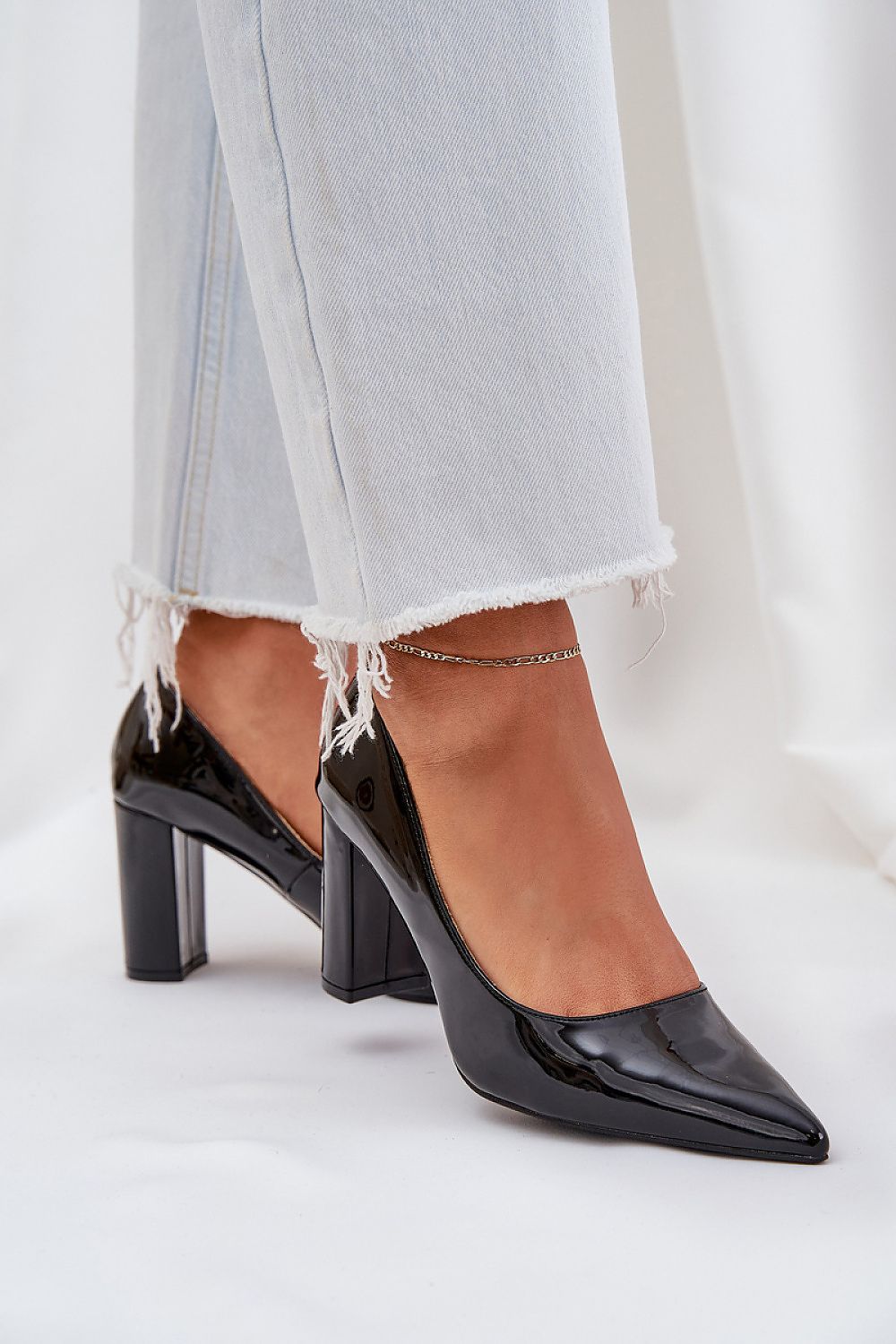 Batai blokiniu kulnu model 208440 Step in style