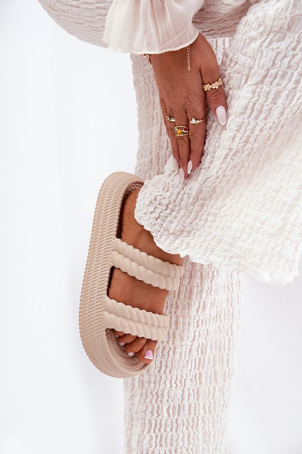Šlepetės model 211669 Step in style