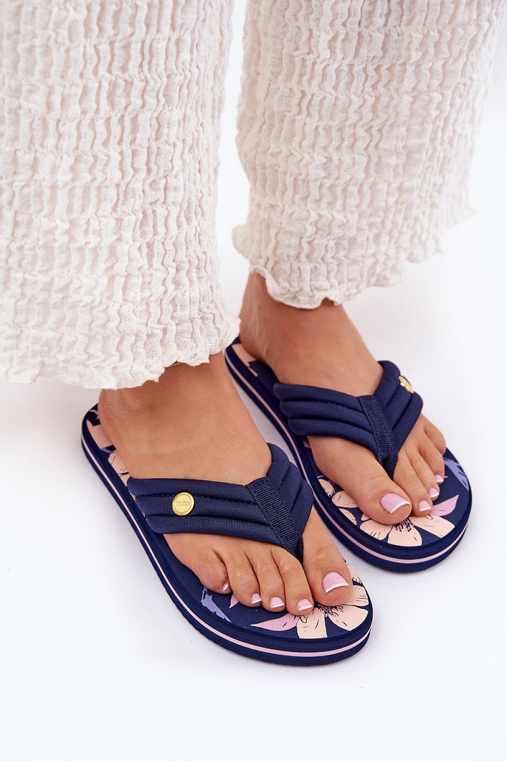 Japoniškos šlepetės model 211676 Step in style