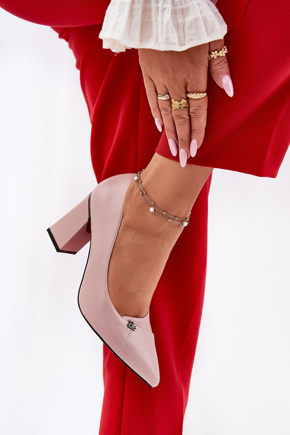 Batai blokiniu kulnu model 211983 Step in style