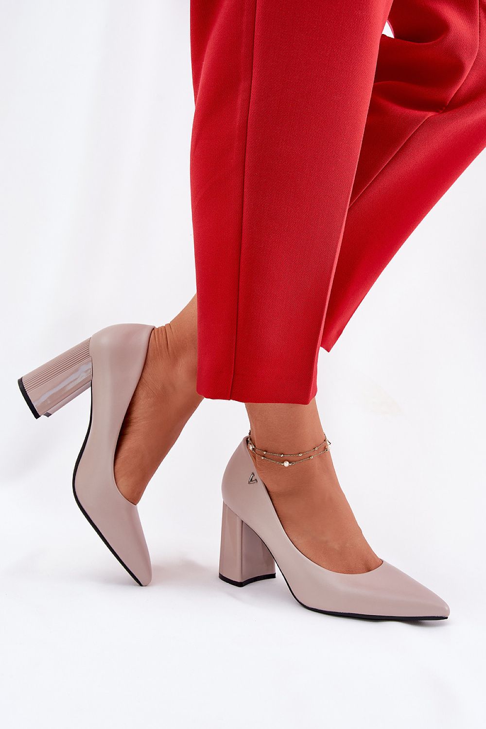 Batai blokiniu kulnu model 211984 Step in style