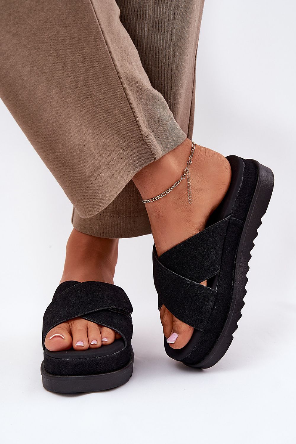 Šlepetės model 212875 Step in style