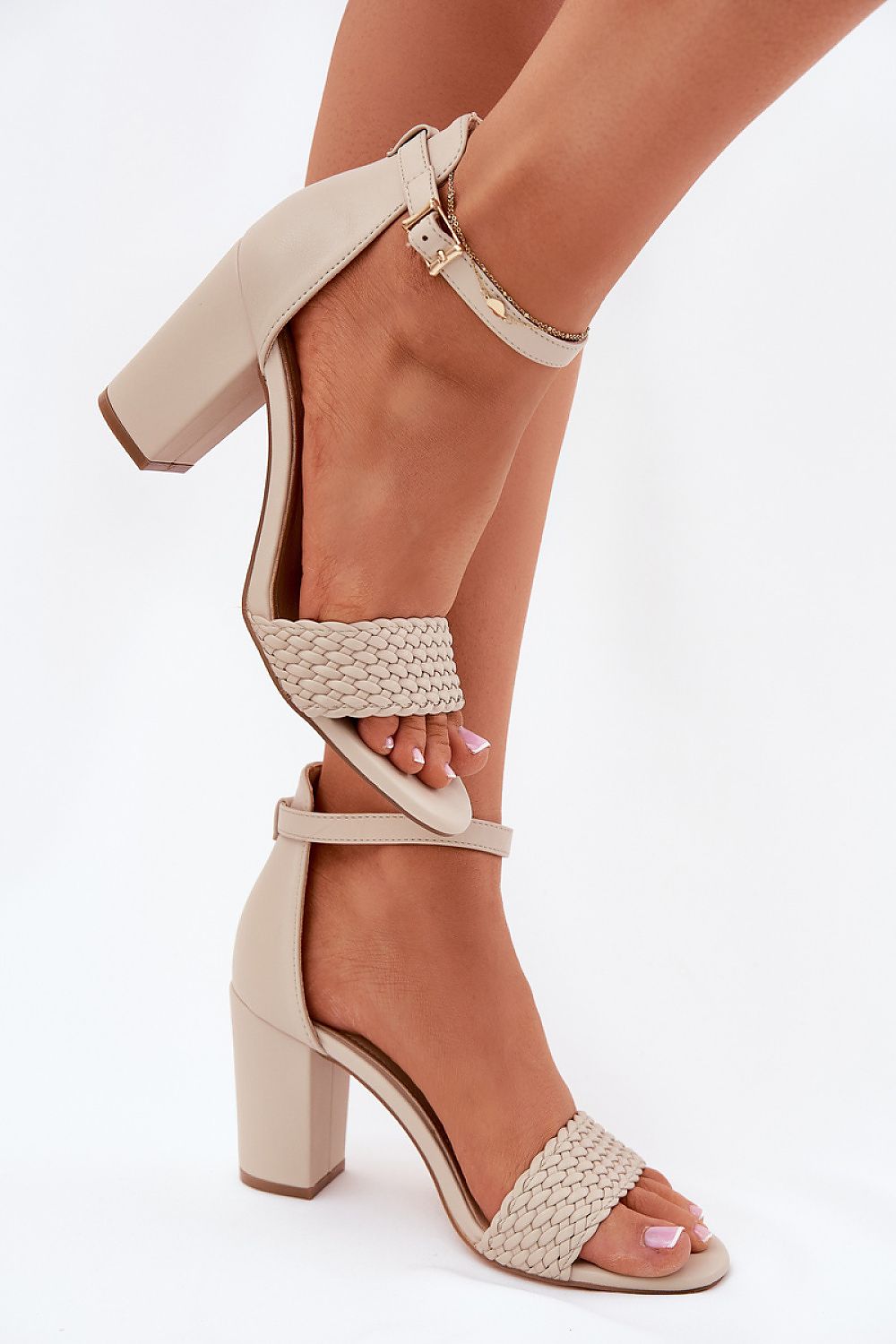 Sandalai su kulnu model 213925 Step in style