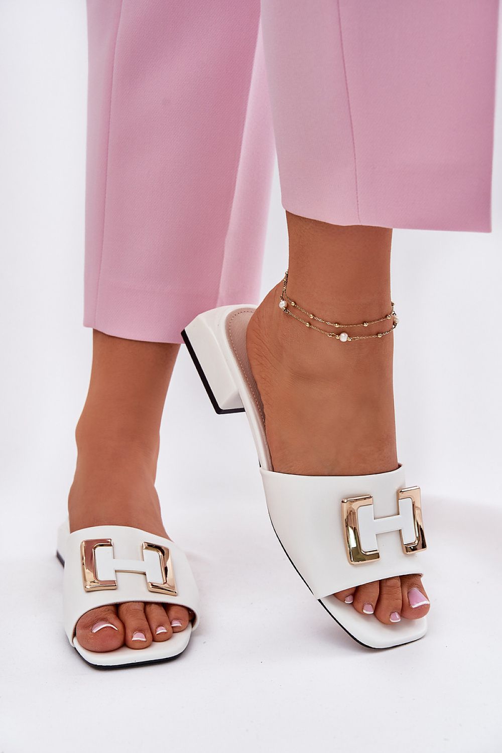 Šlepetės model 215982 Step in style