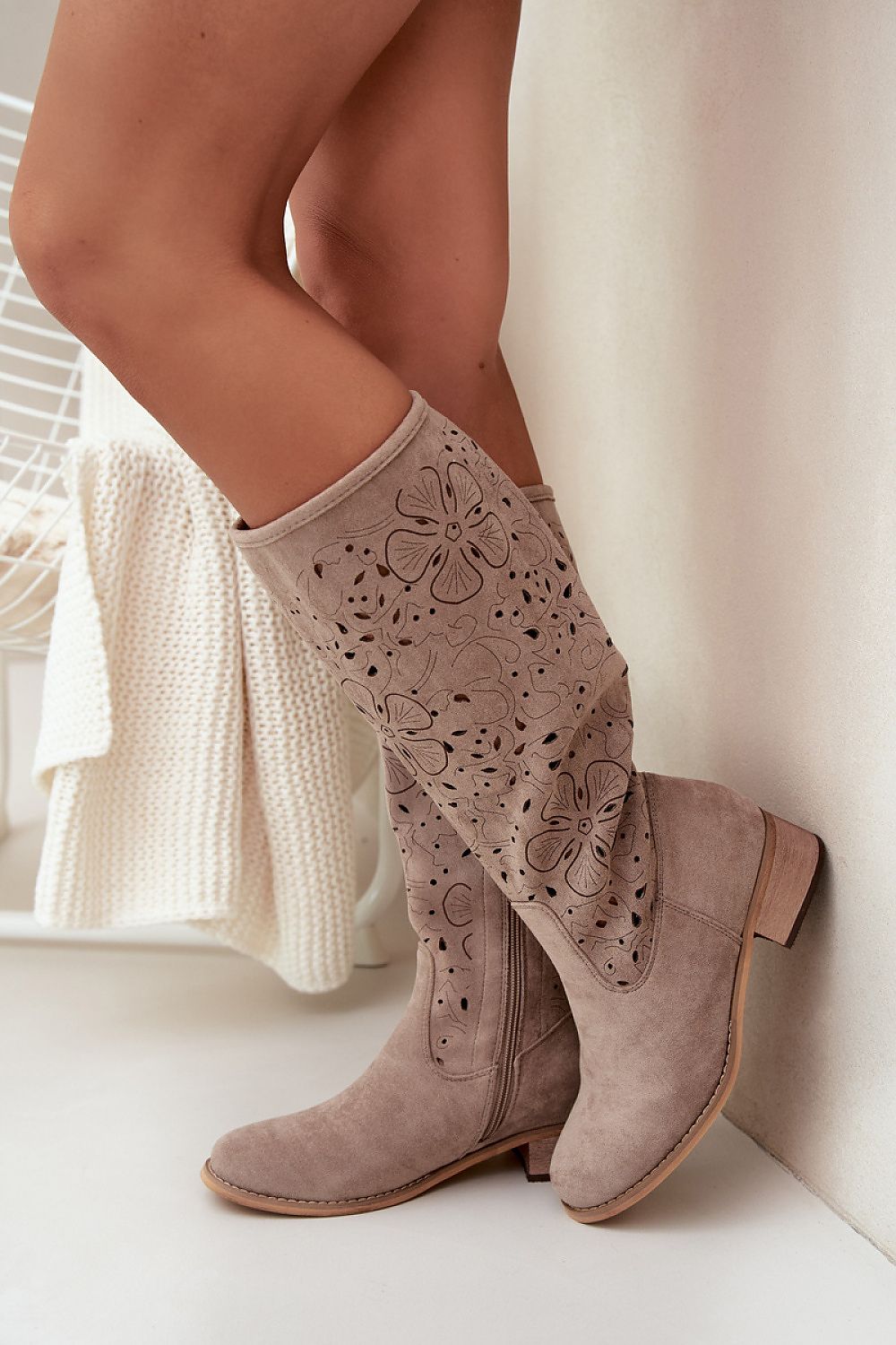Batai su kulnu model 216786 Step in style