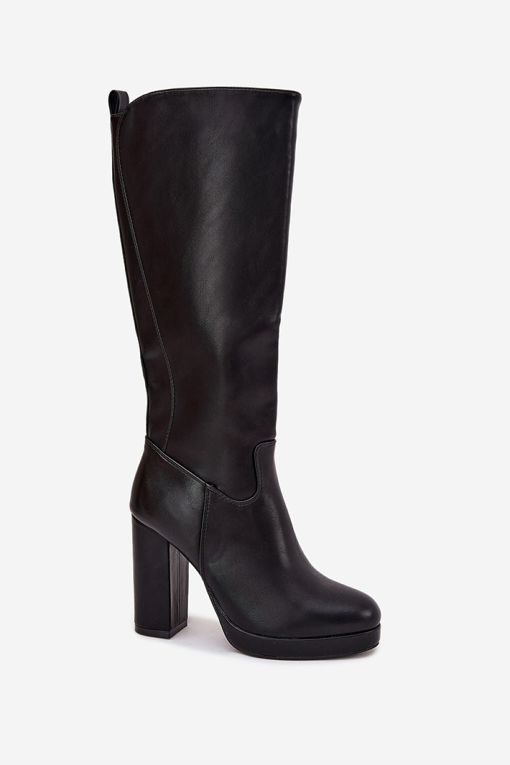 Batai su kulnu model 216794 Step in style