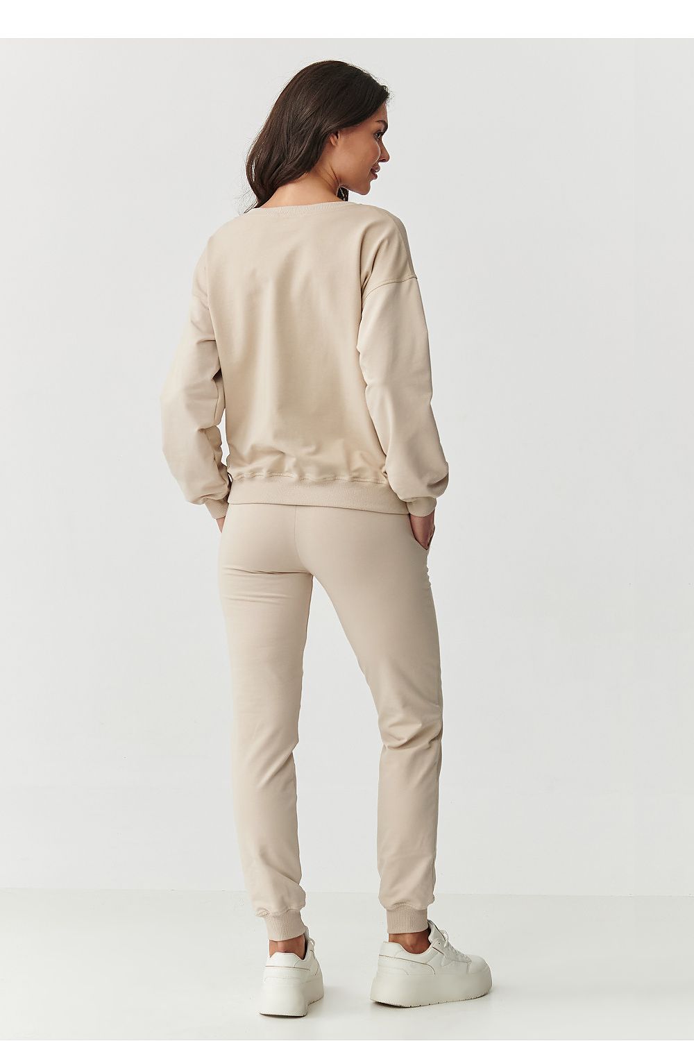 Nustatyti model 216923 Makadamia