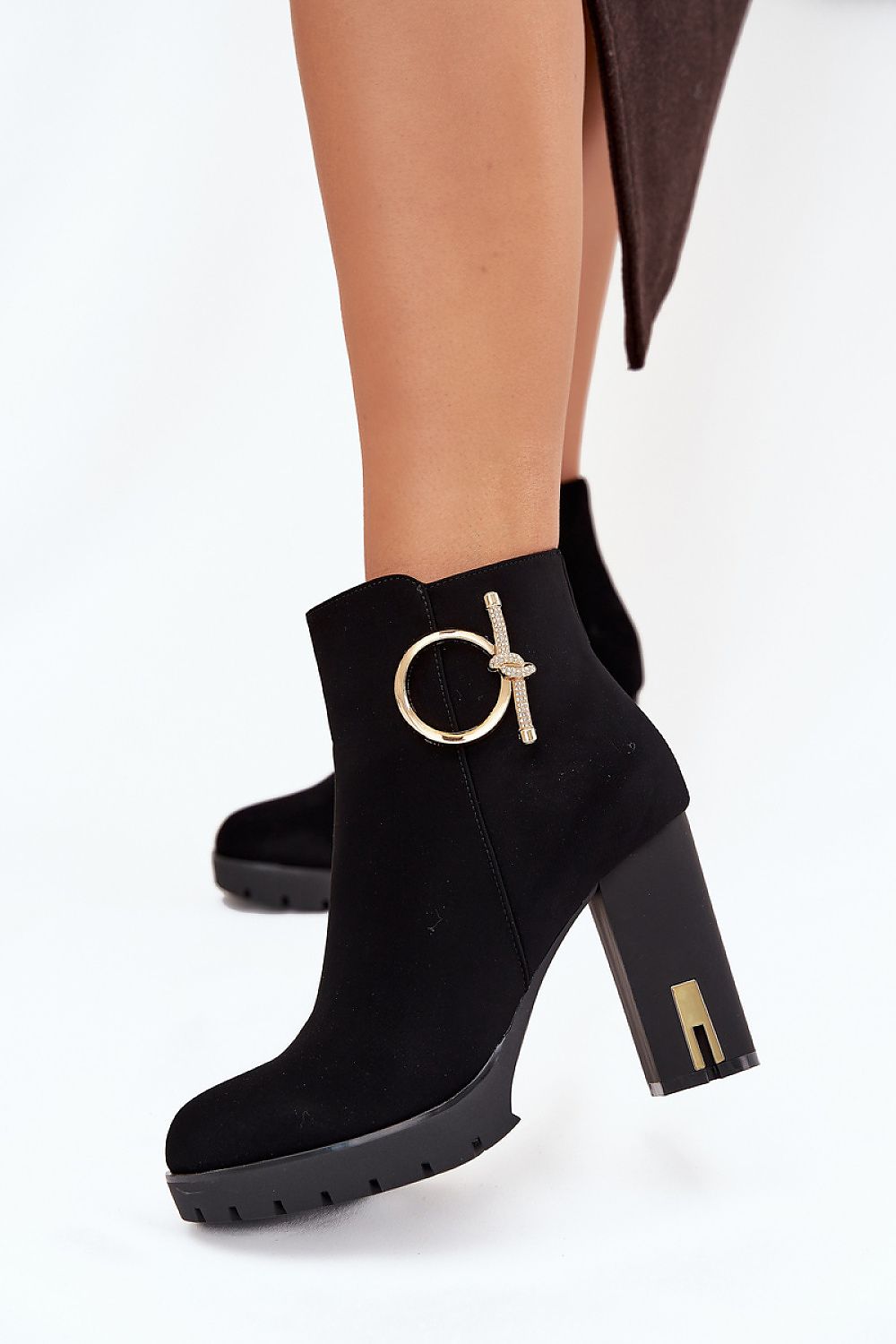 Batai su kulnu model 217734 Step in style