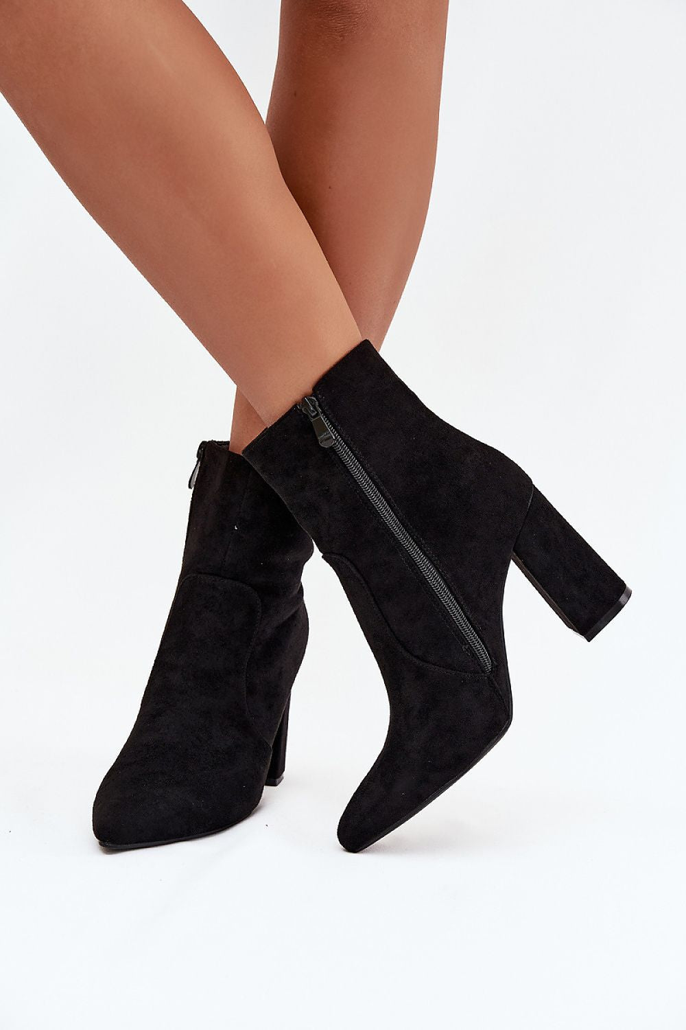 Batai su kulnu model 217735 Step in style