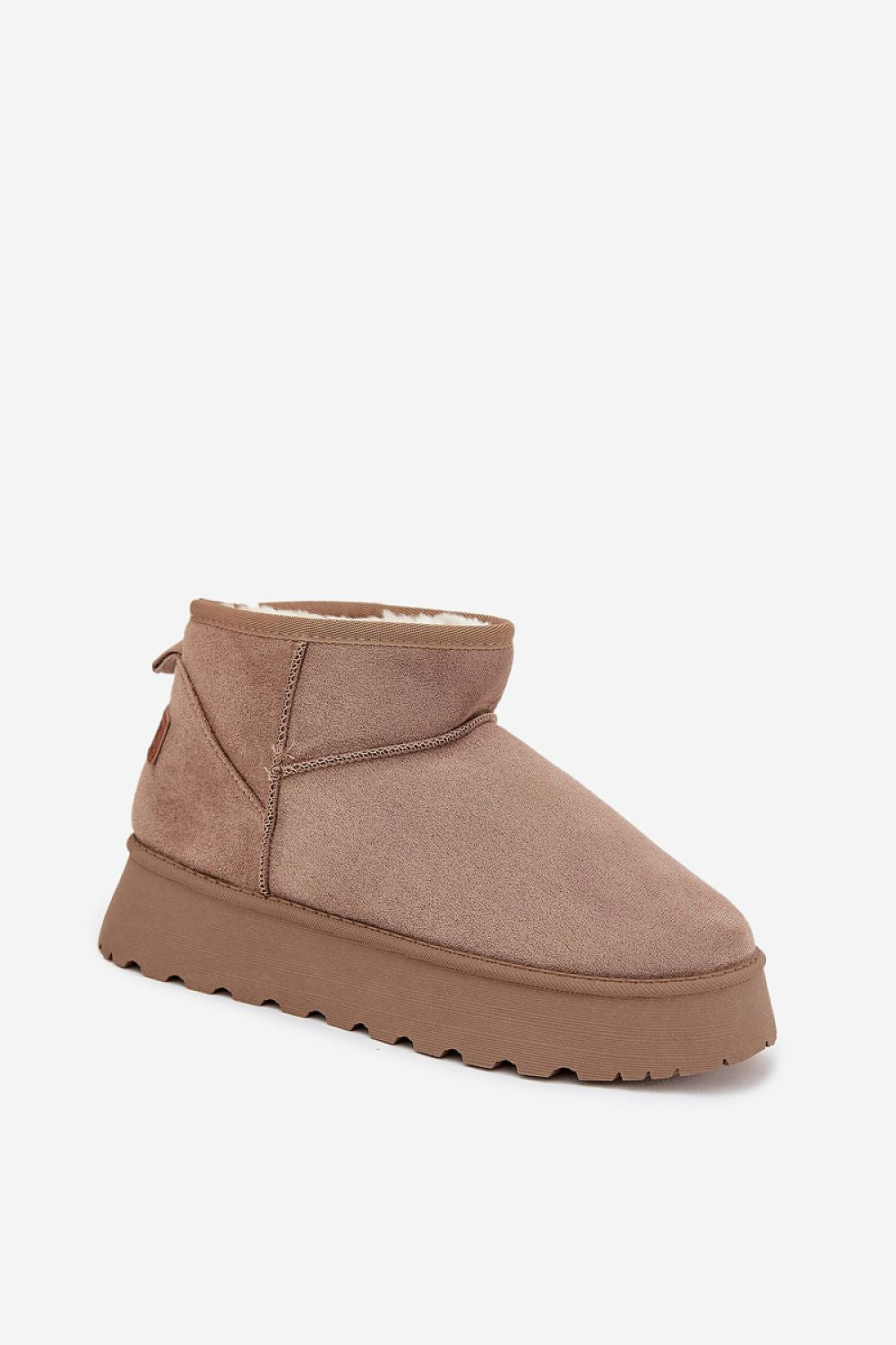 Sniego batai Step in style