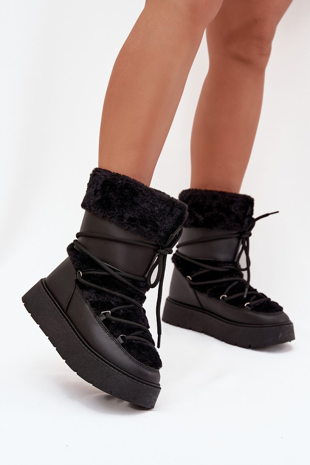 Sniego batai Step in style