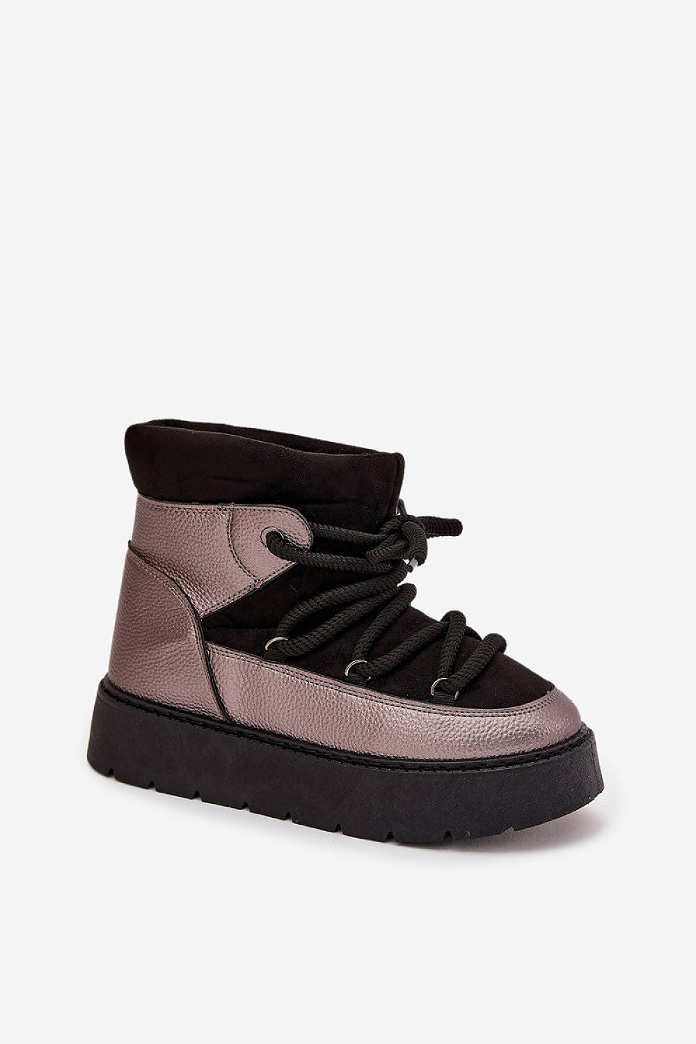 Sniego batai Step in style