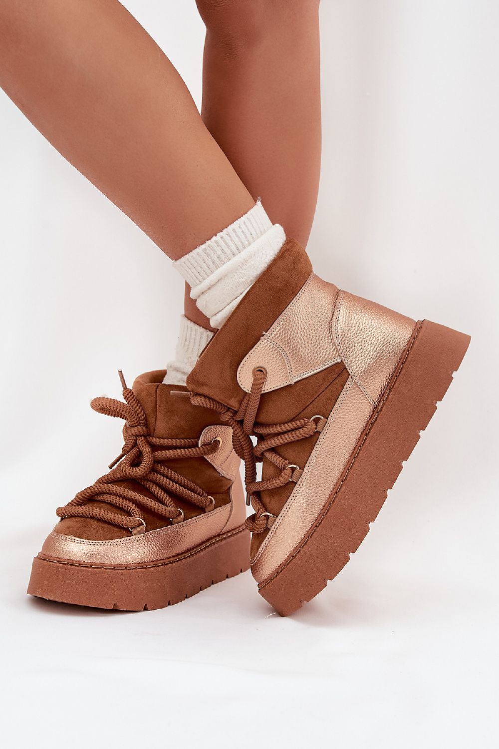 Sniego batai Step in style
