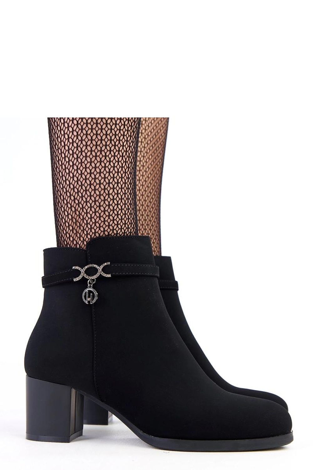Batai su kulnu model 218815 Solea
