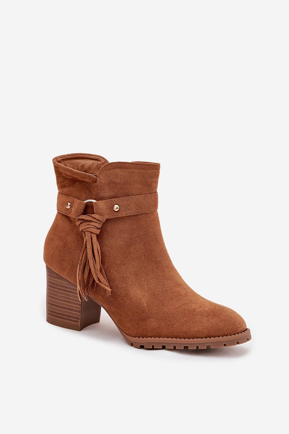 Batai su kulnu “Step in style”
