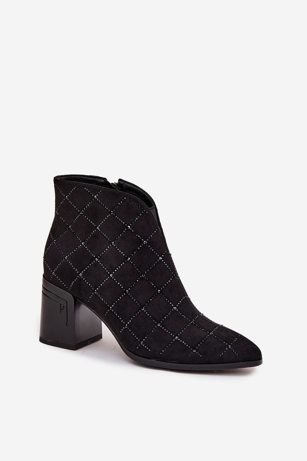 Batai su kulnu “Step in style”