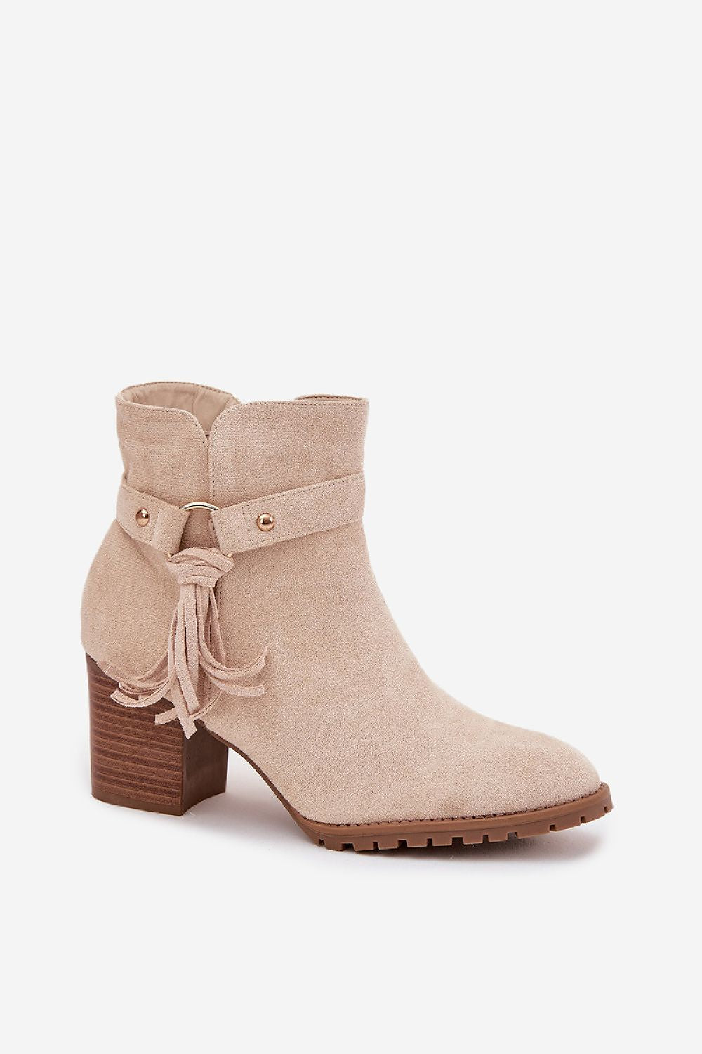 Batai su kulnu “Step in style”