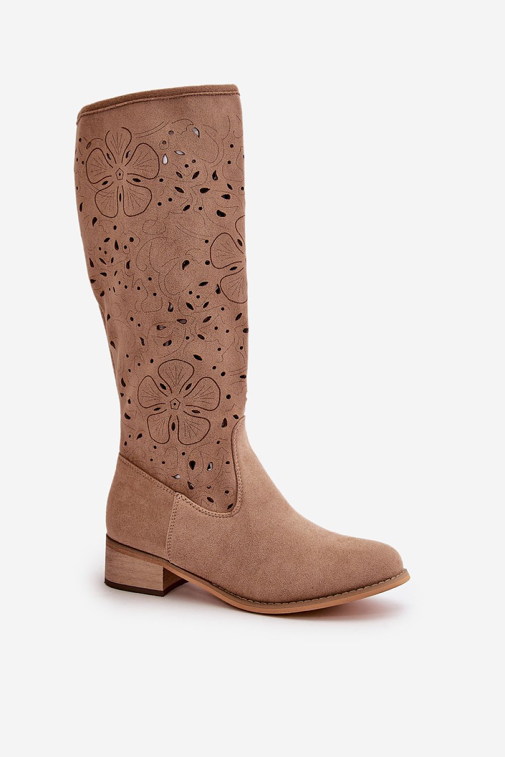 Step in Style – batai su atvirais raštais
