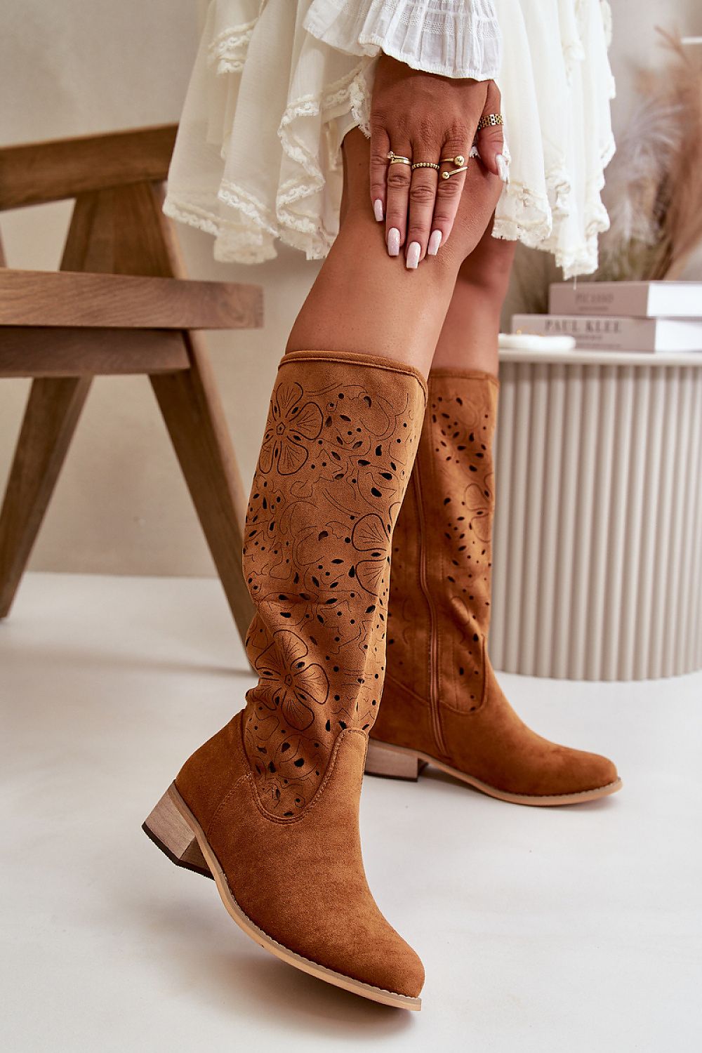 Step in Style – batai su atvirais raštais