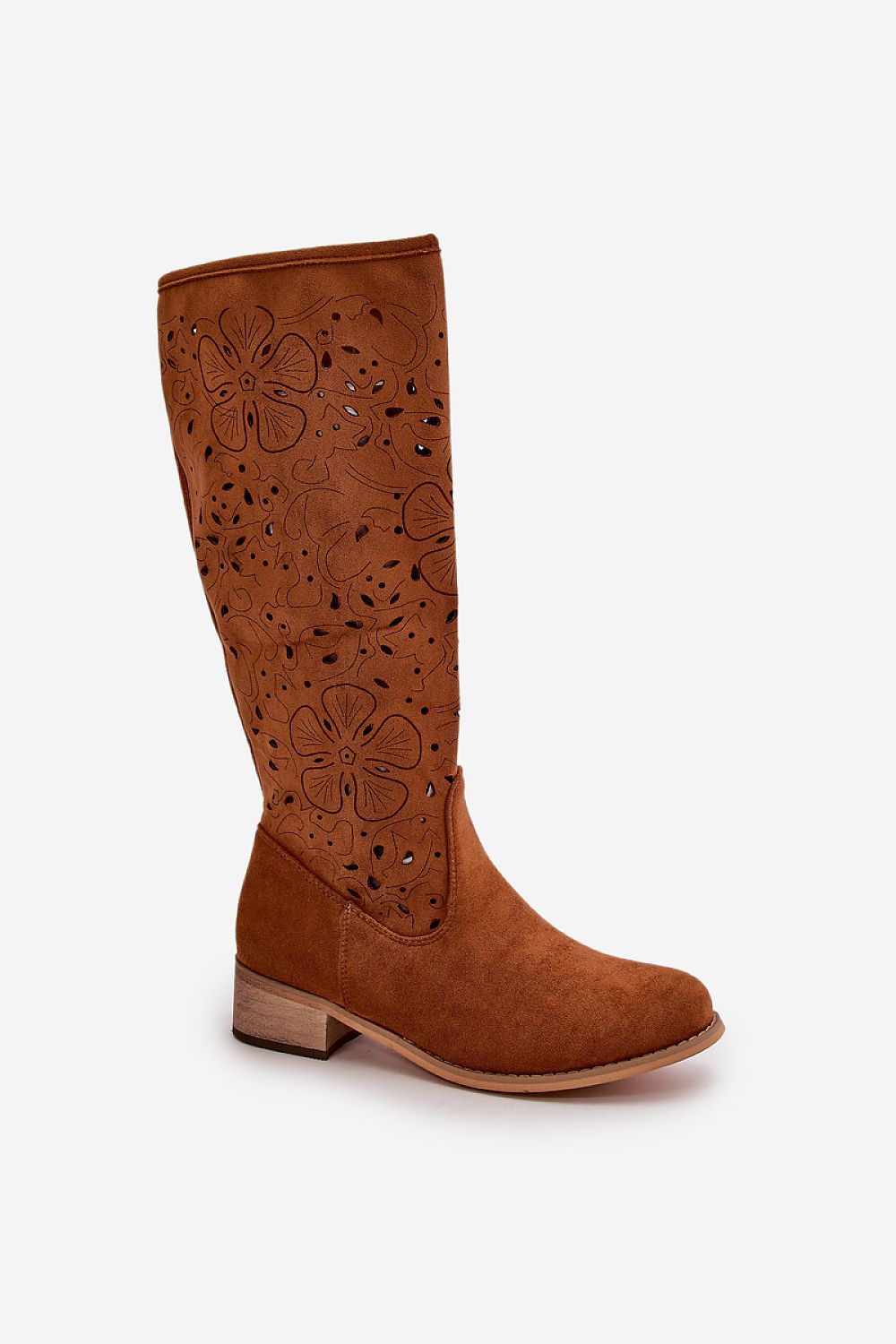 Step in Style – batai su atvirais raštais
