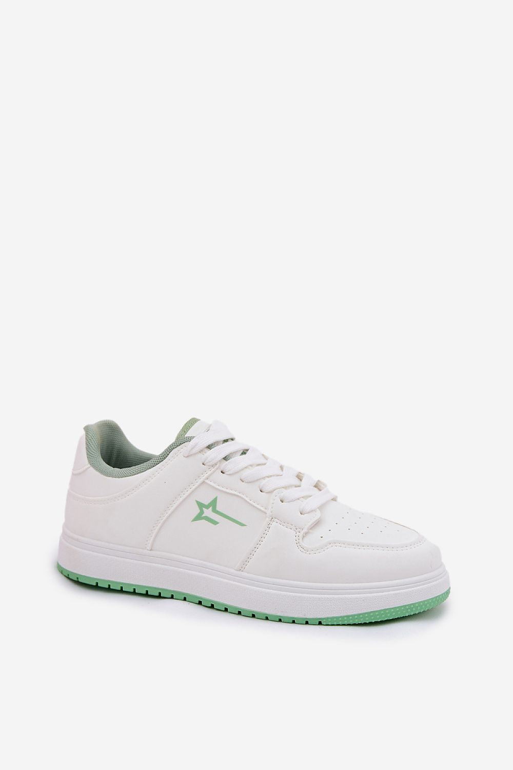 Sports shoes Step in style