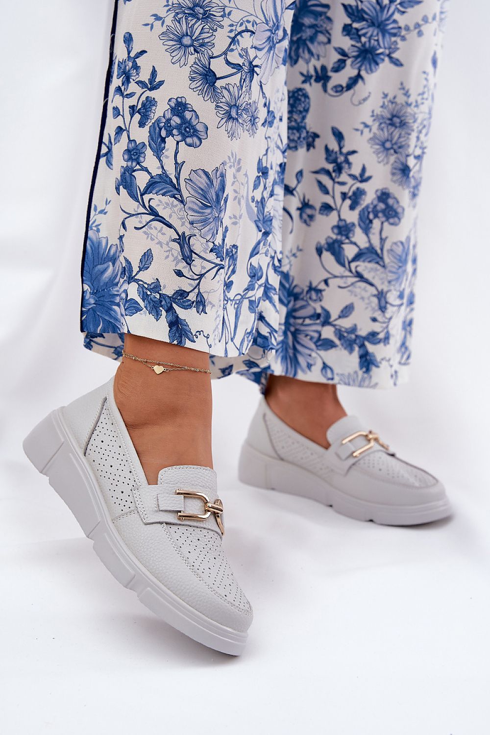 Mokasinai Step in style
