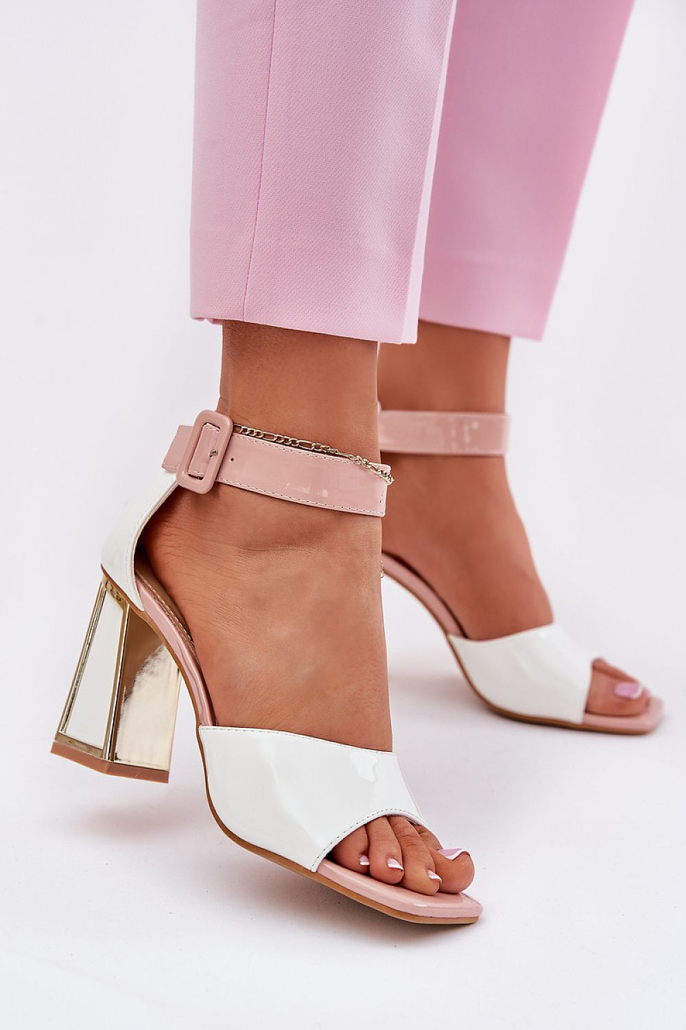 Moteriškos basutės Step in style