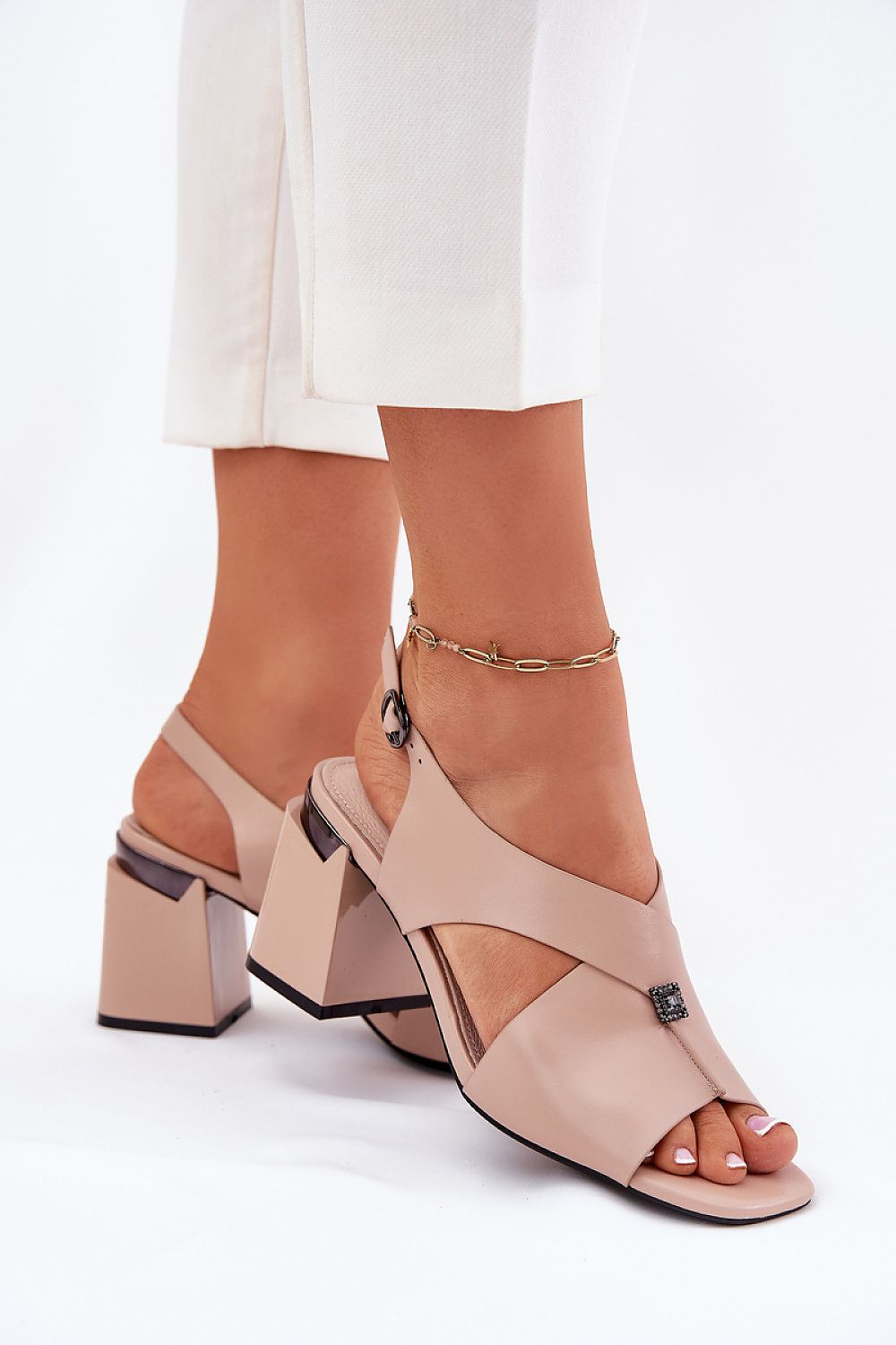  Sandalai su kulnu model 212827 Step in style 