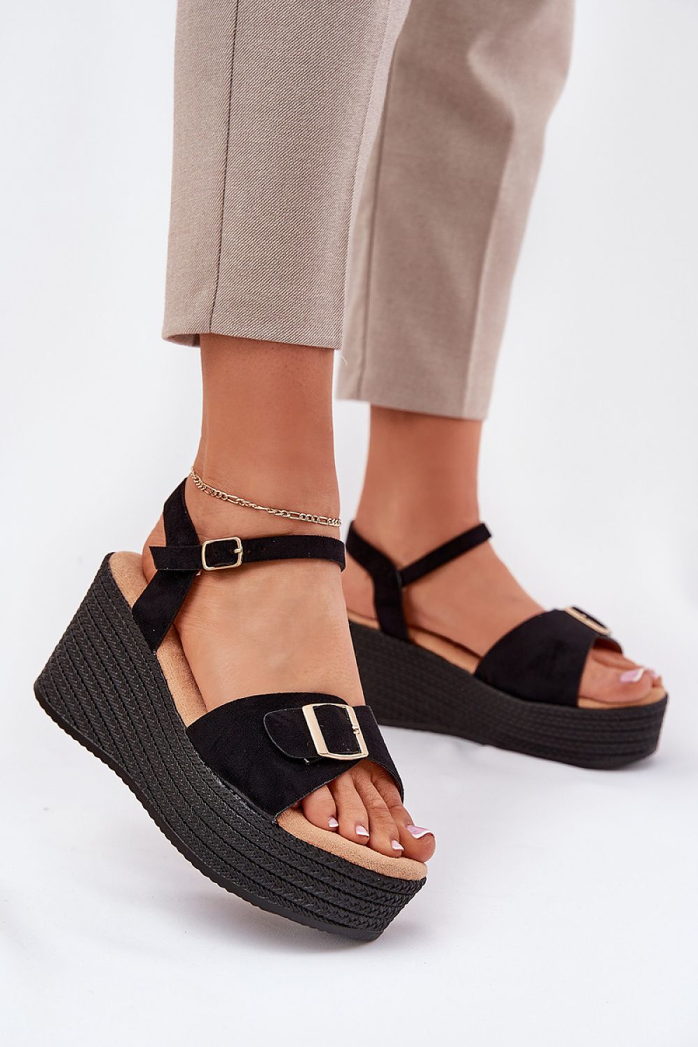 Stilingos basutės Step in style
