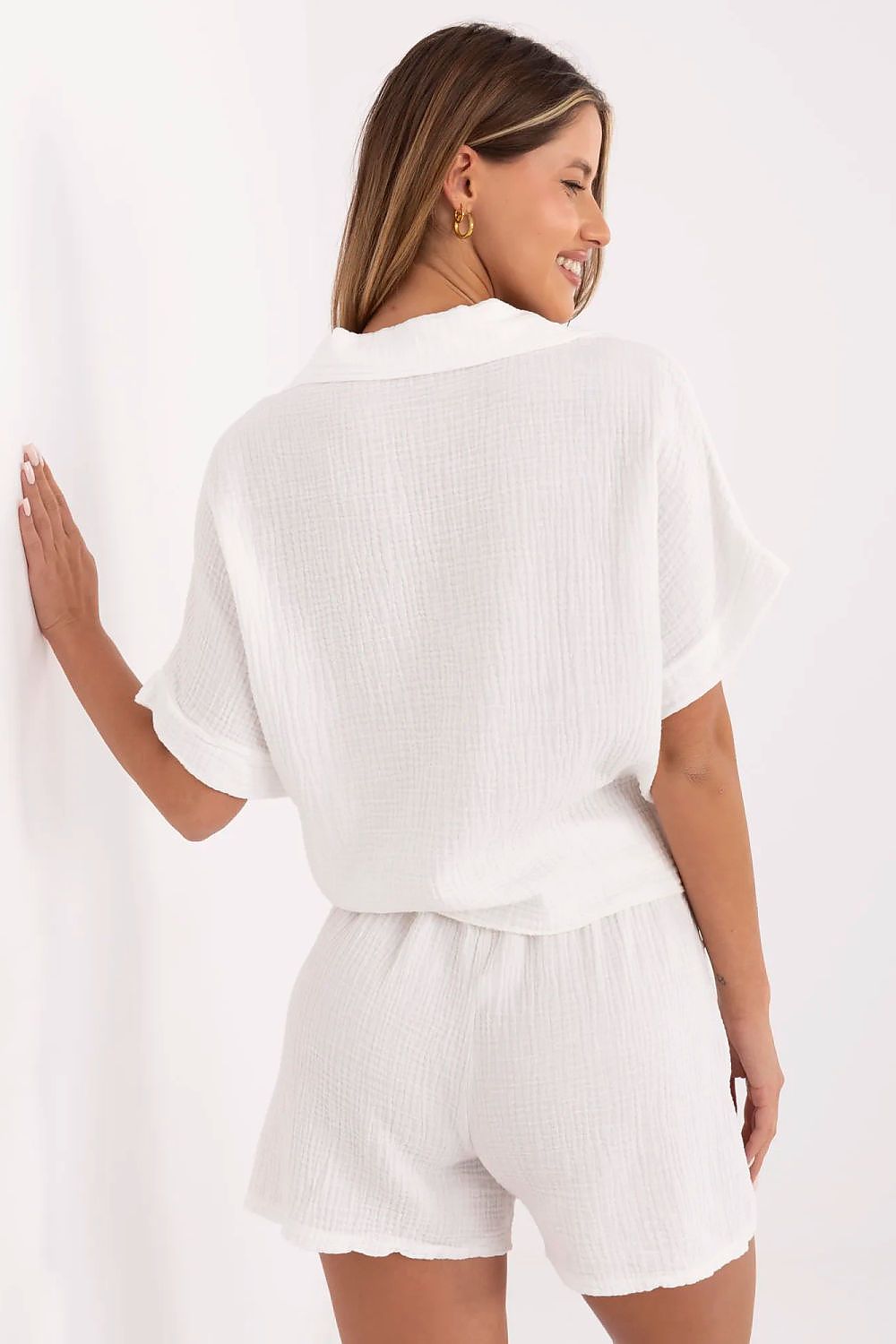  Šortai model 213862 Italy Moda 