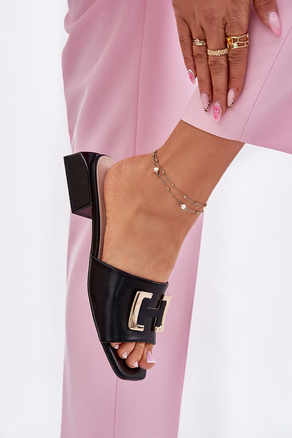  Šlepetės model 215983 Step in style 