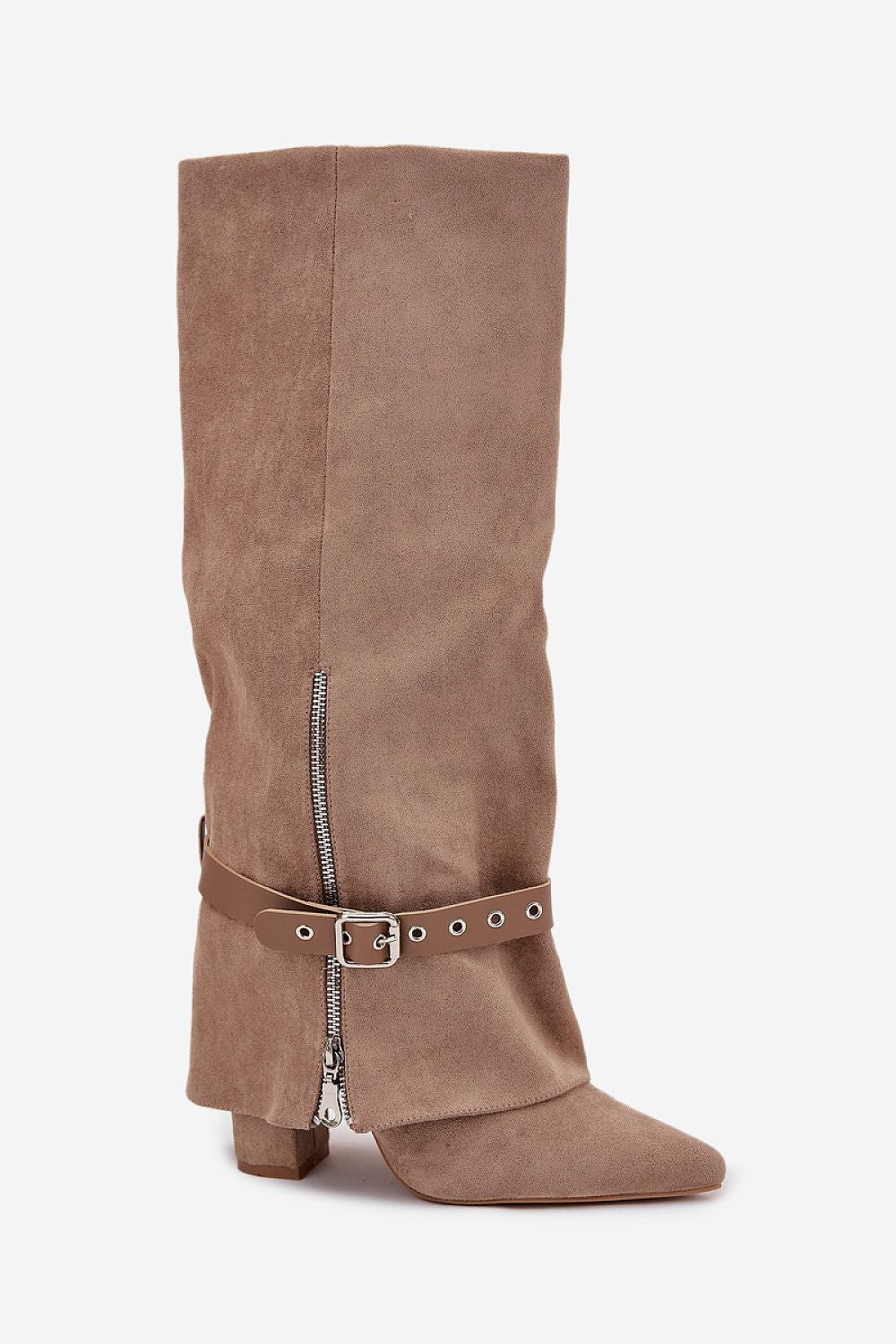 Heeled shoes Step in style