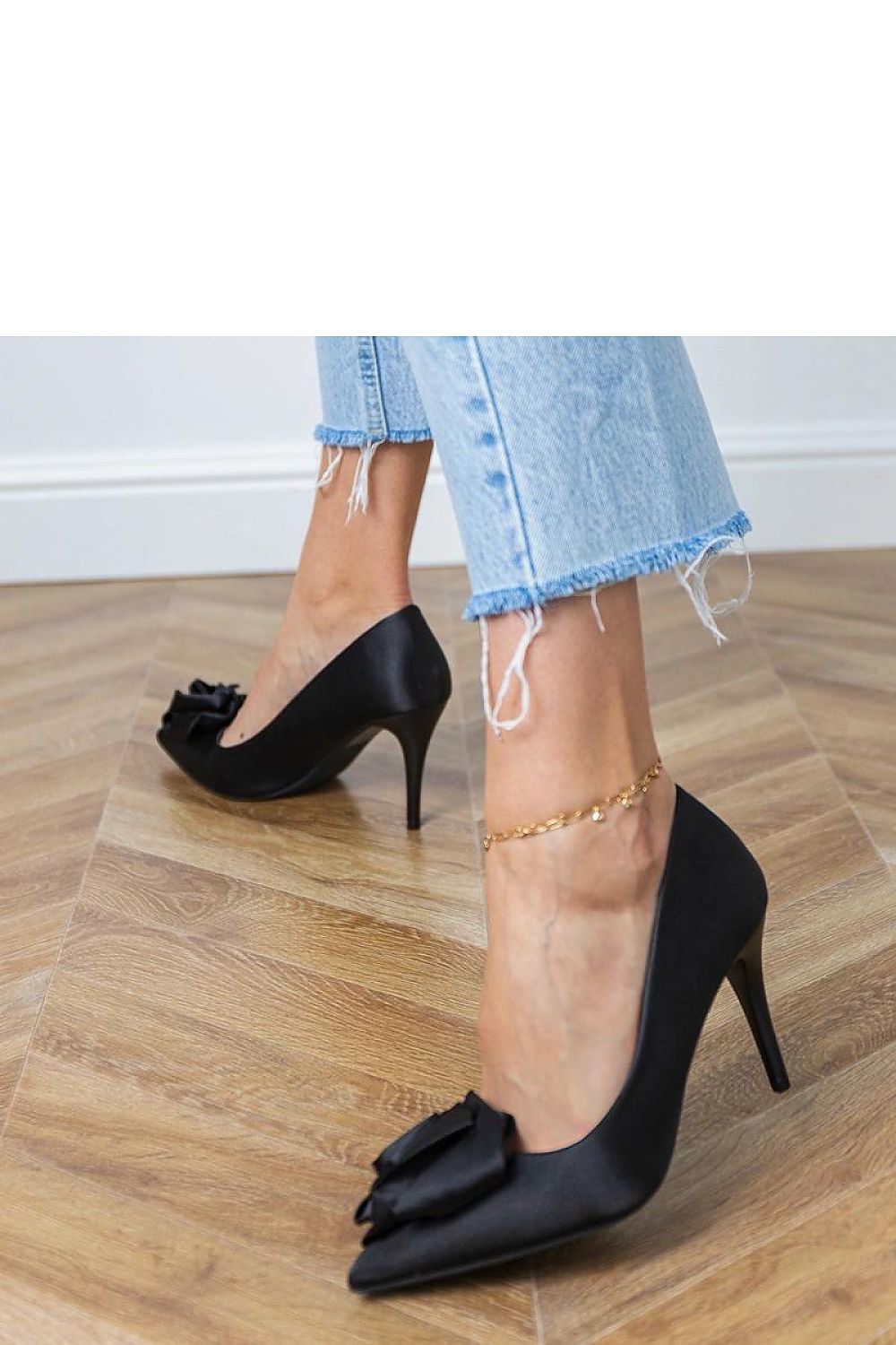 Exclusive satin high heels “Solea”
