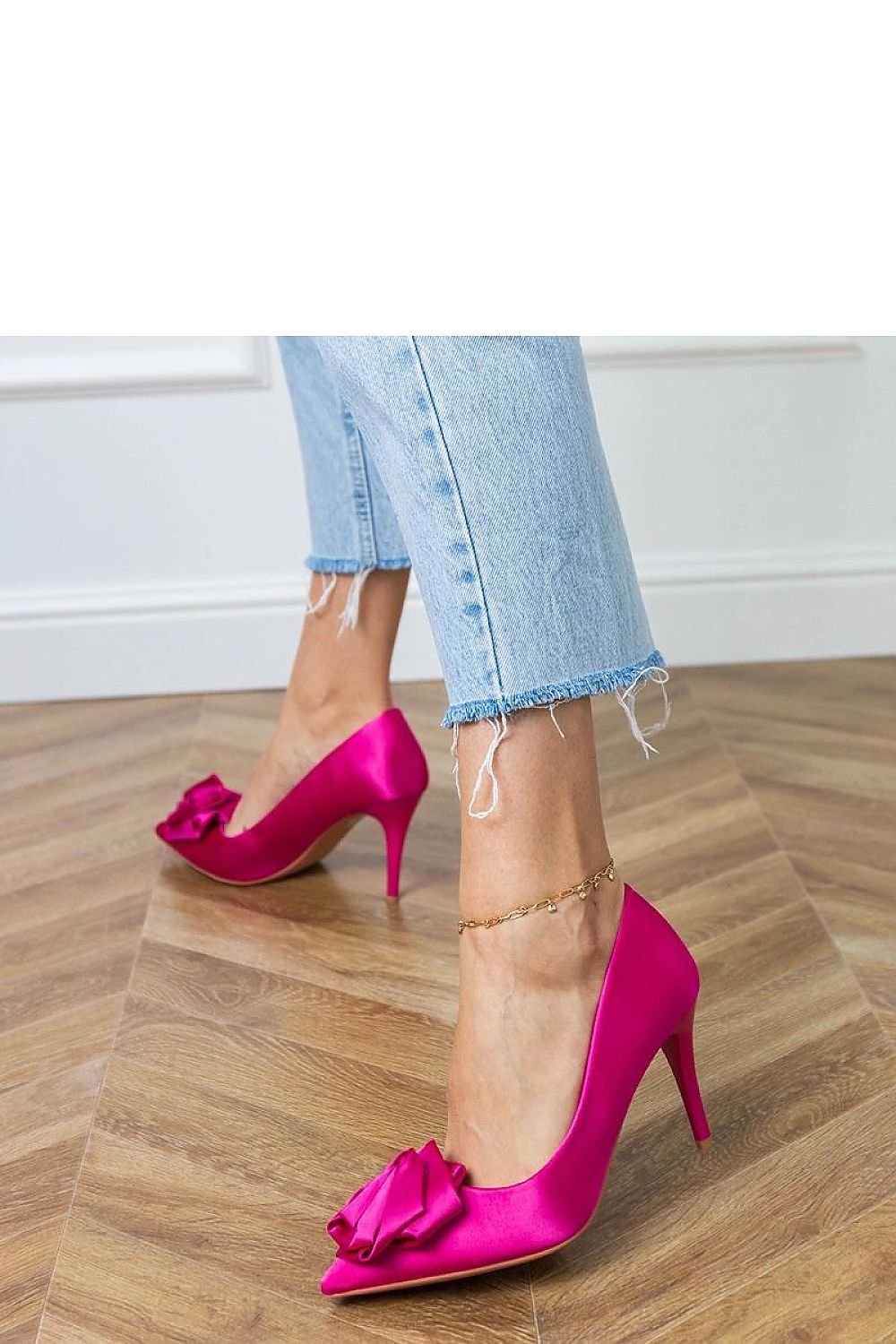 Exclusive satin high heels “Solea”