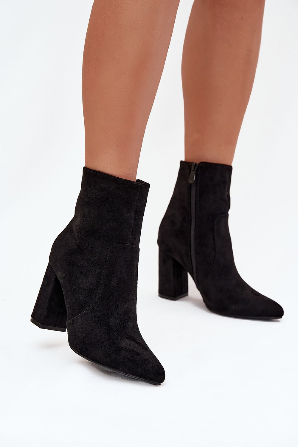 Heeled shoes Step in style