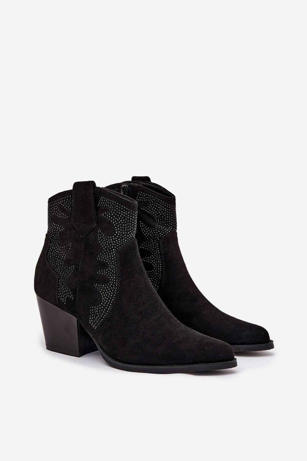 “Step in style” heeled shoes
