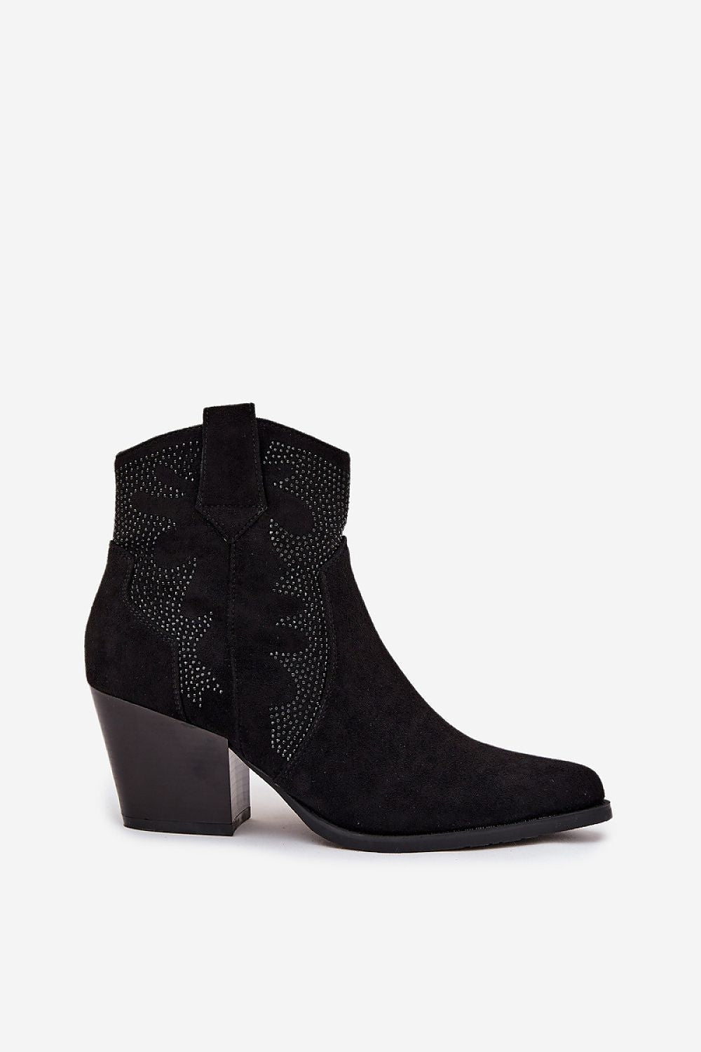 “Step in style” heeled shoes
