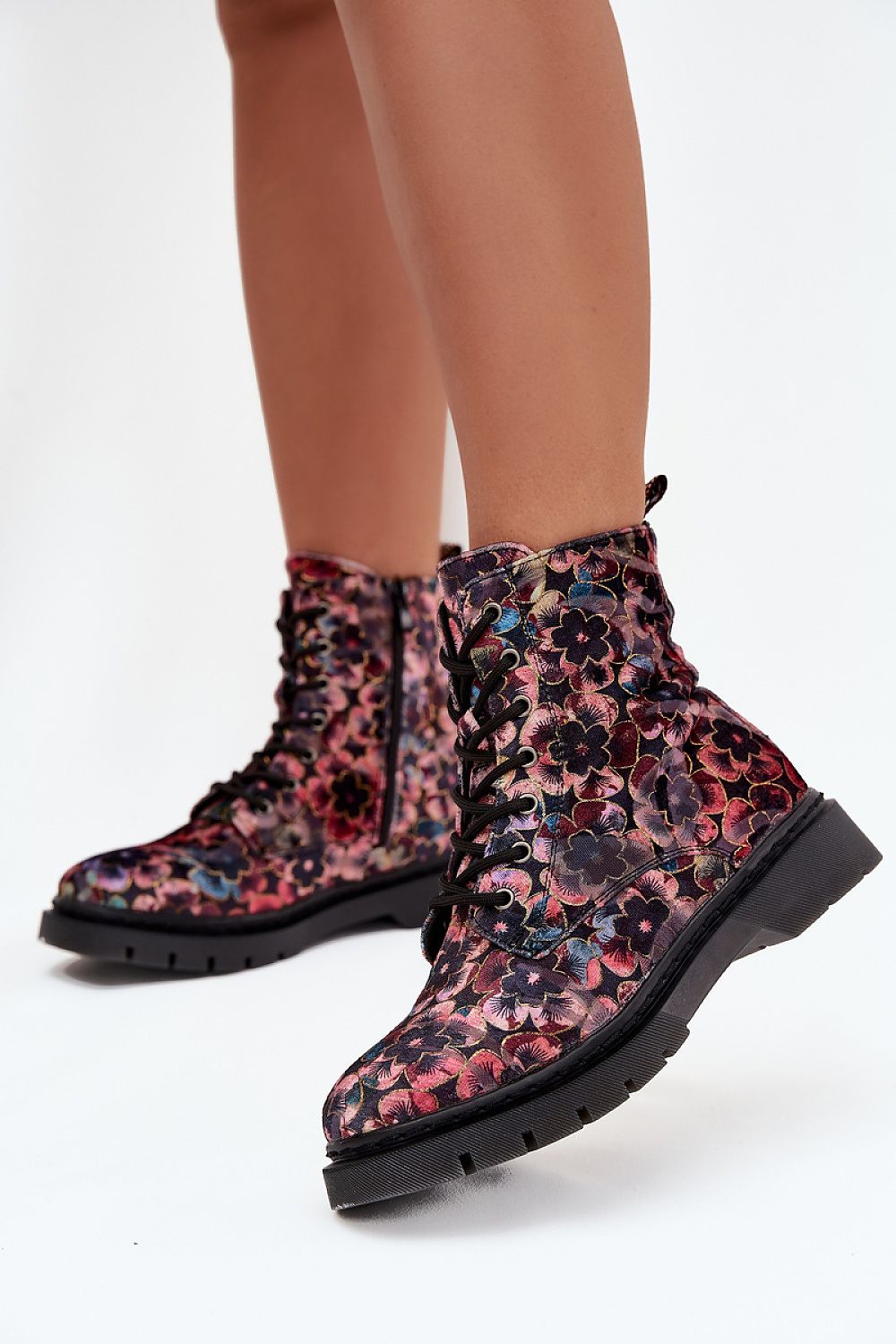 Boots “Step in style”