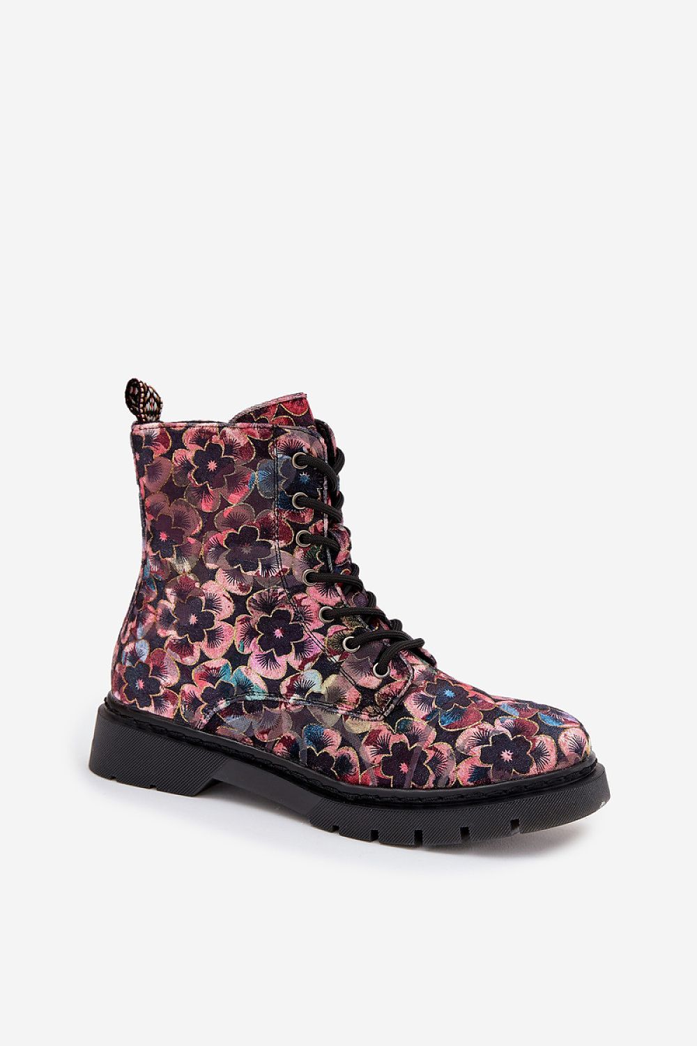 Boots “Step in style”