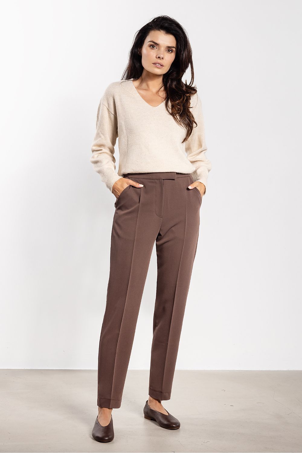 Women's pants awama
