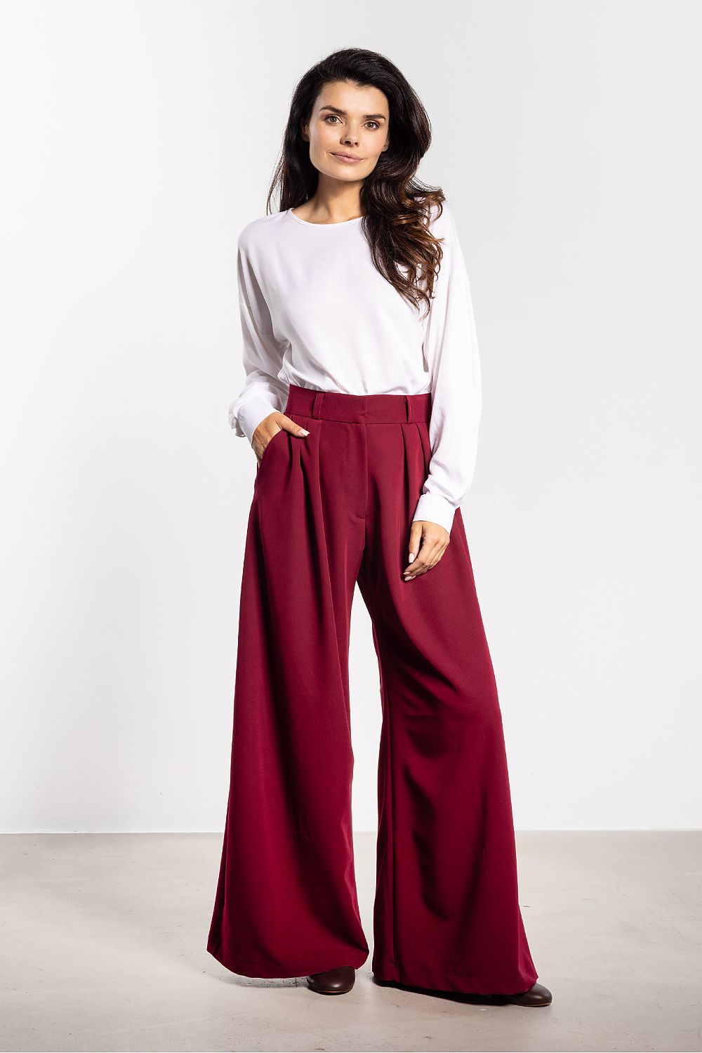 Women's pants awama