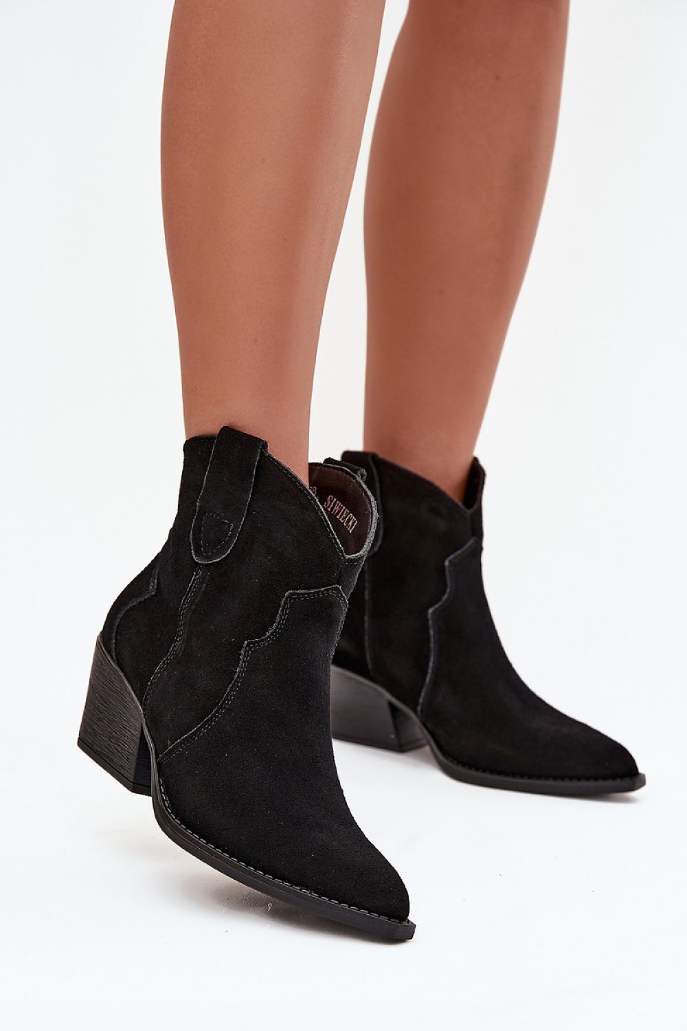 “Step in style” heeled shoes