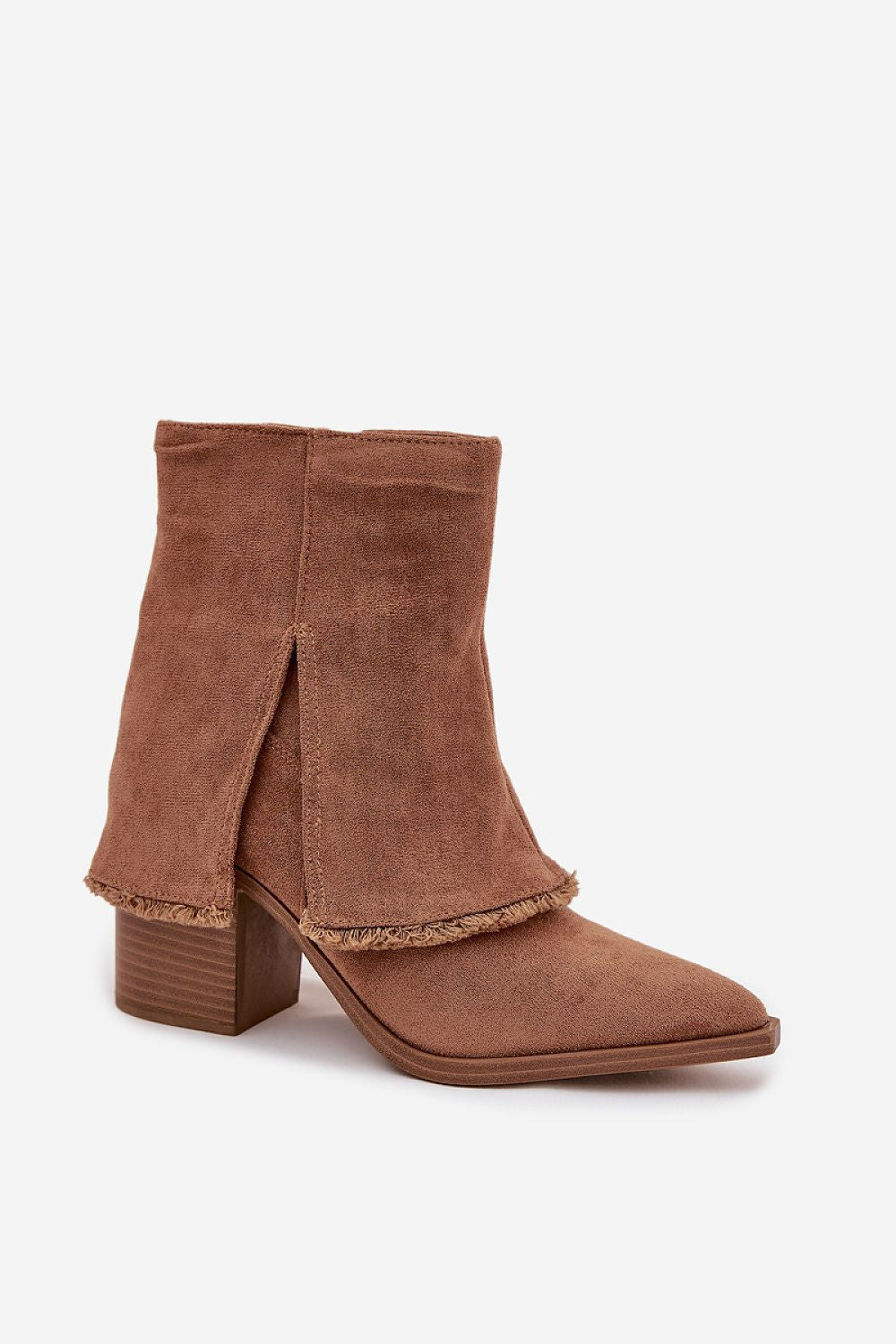 “Step in style” heeled shoes