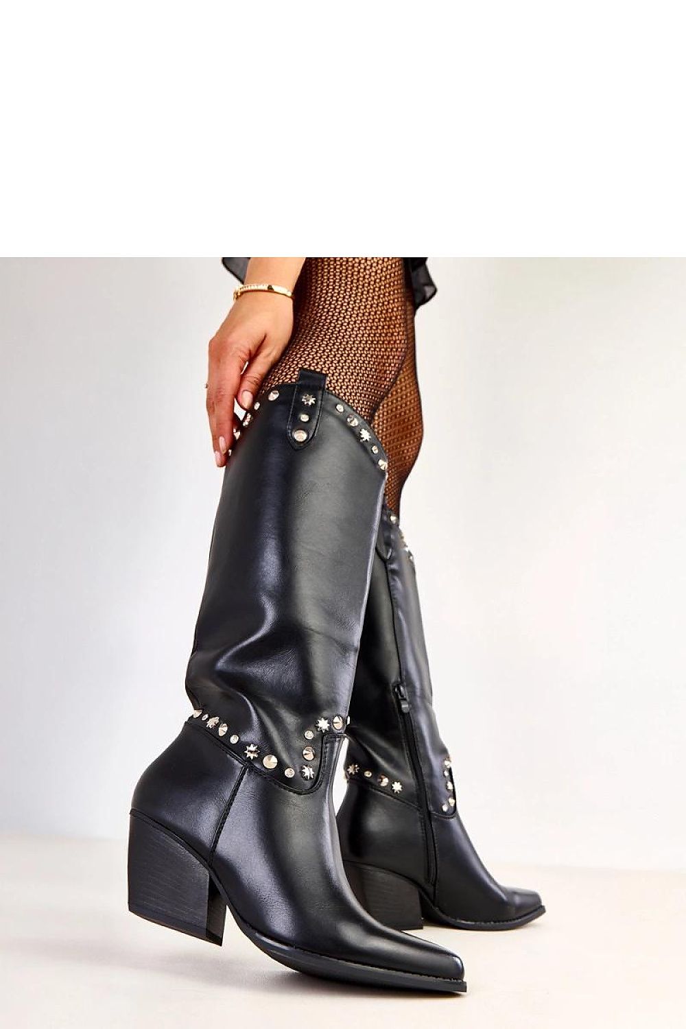  Batai su kulnu model 219648 Solea 