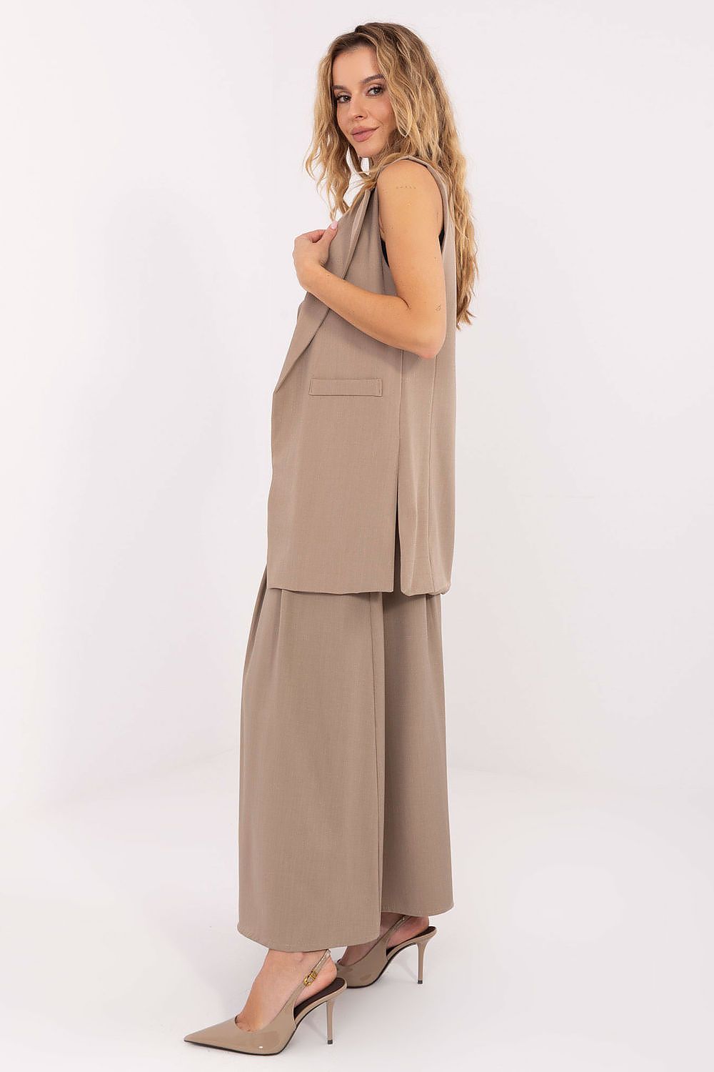 Elegant, long women's vest without a clasp