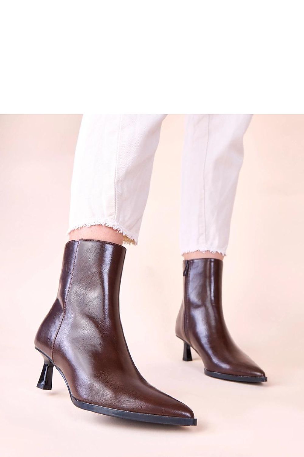  Batai su kulnu model 222369 Solea 