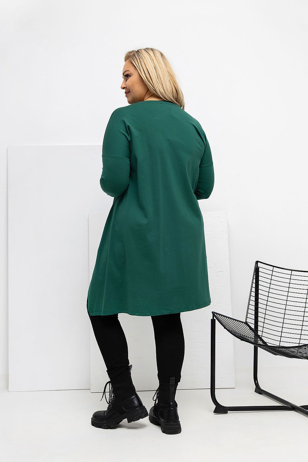 Plius dydžio palaidinė asimetriniu kirpimu