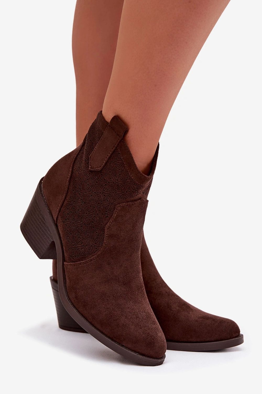 Batai su kulnu model 224427 Step in style