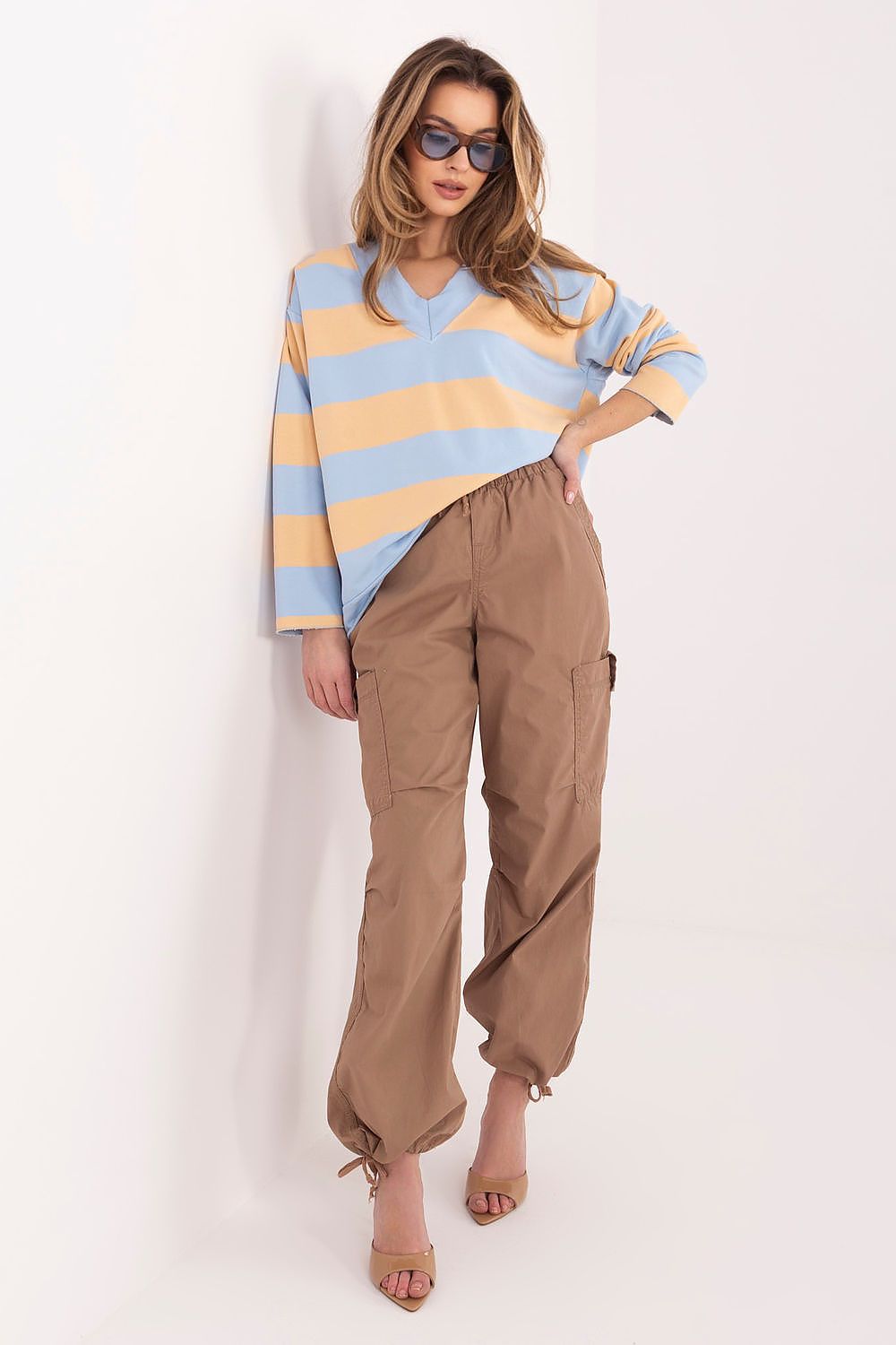 Moteriškas megztinis