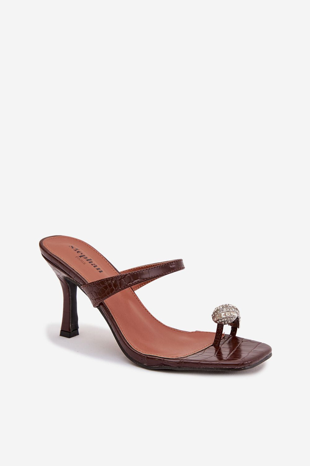 Moteriškos šlepetės su aukštu kulnu ir papuošalu